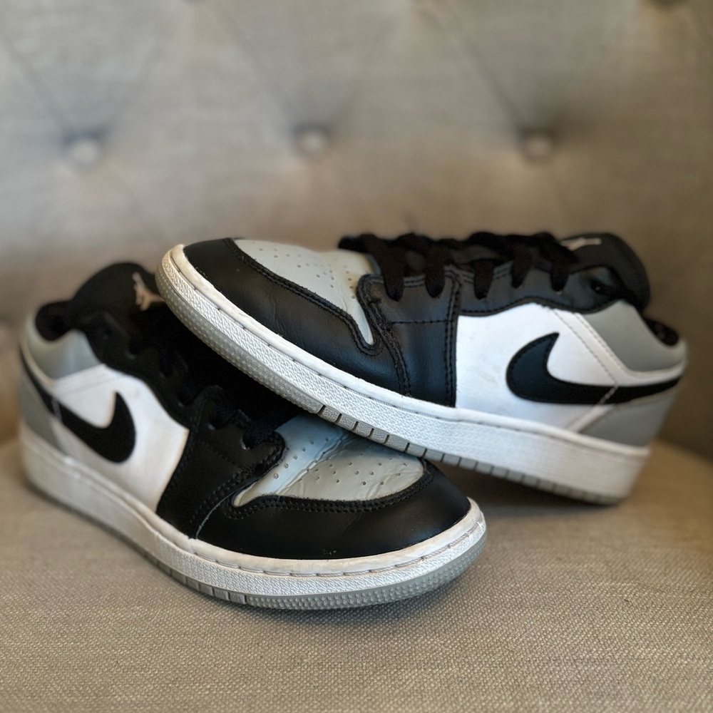 (SOLD) Youth Air Jordan Lows
